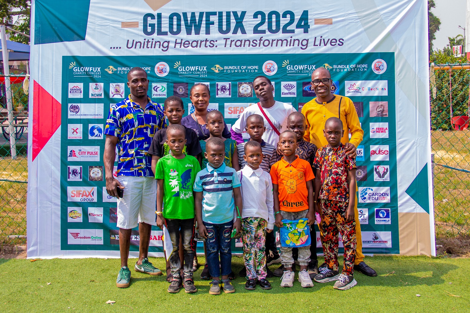 Glowfux Charity Concert 2024 - Capert Moment