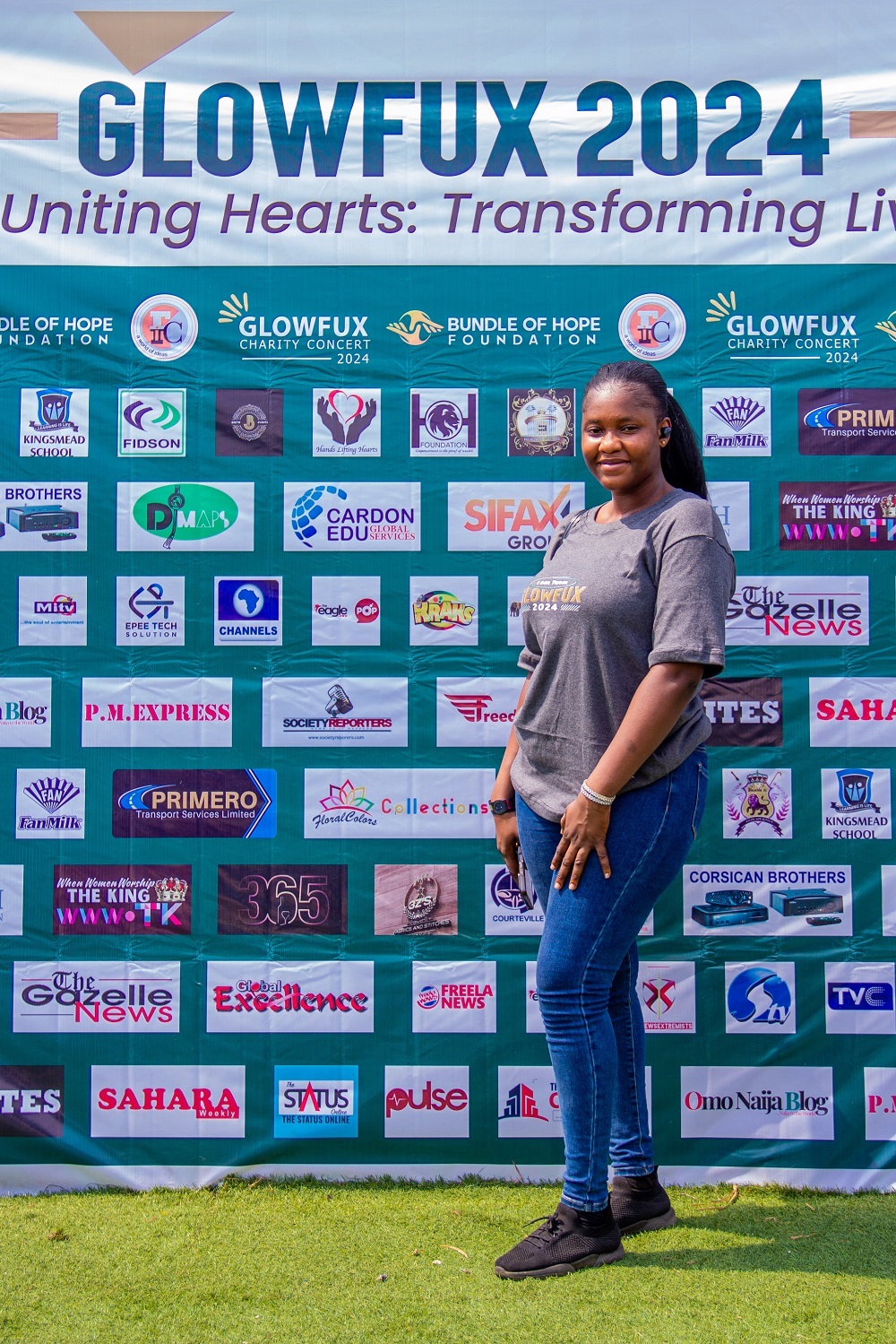 Glowfux Charity Concert 2024 - Capert Moment