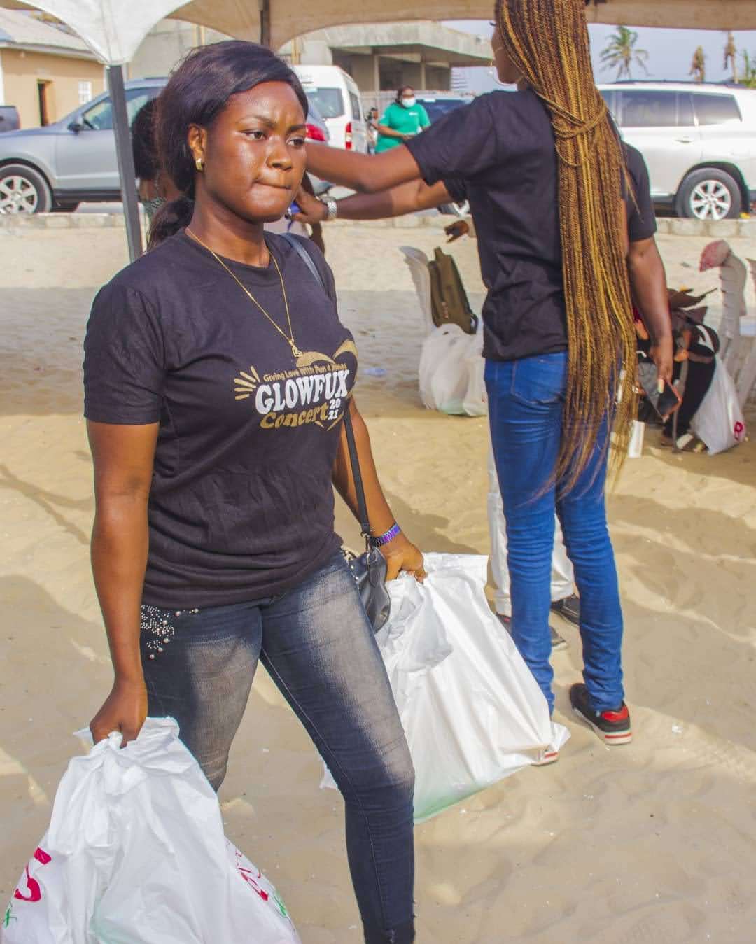 Glowfux Charity Concert 2021 - Gift Distribution Moment