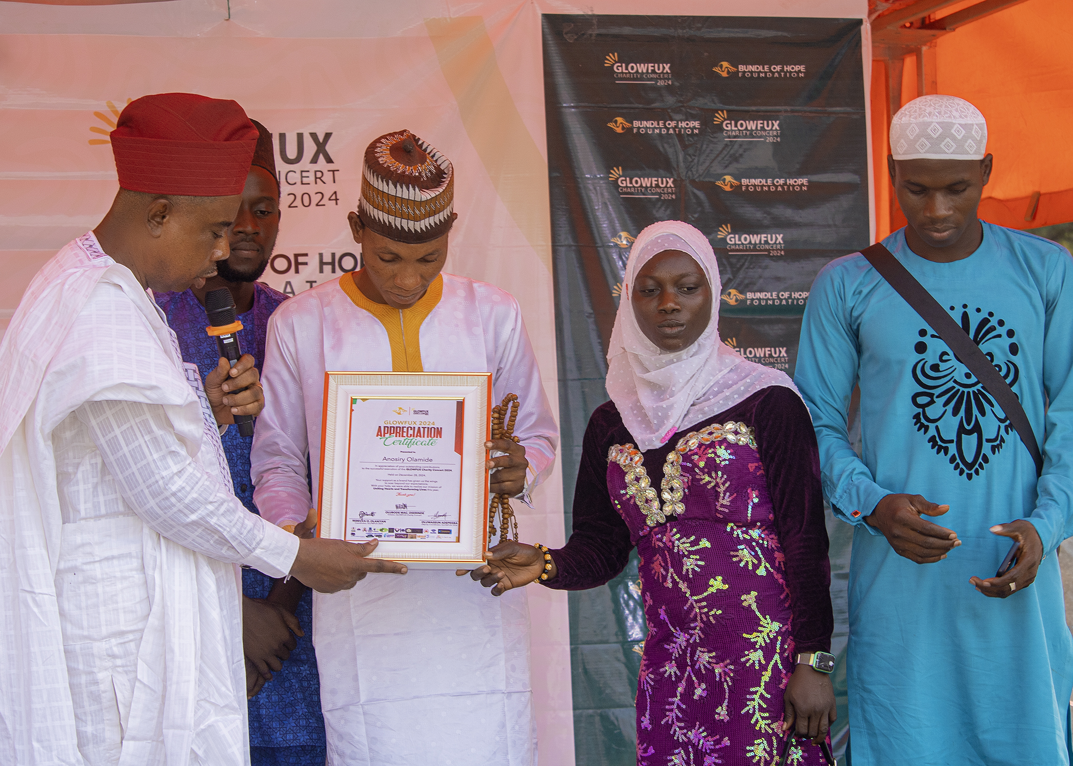 Glowfux Charity Concert 2024 - Certificate Moment
