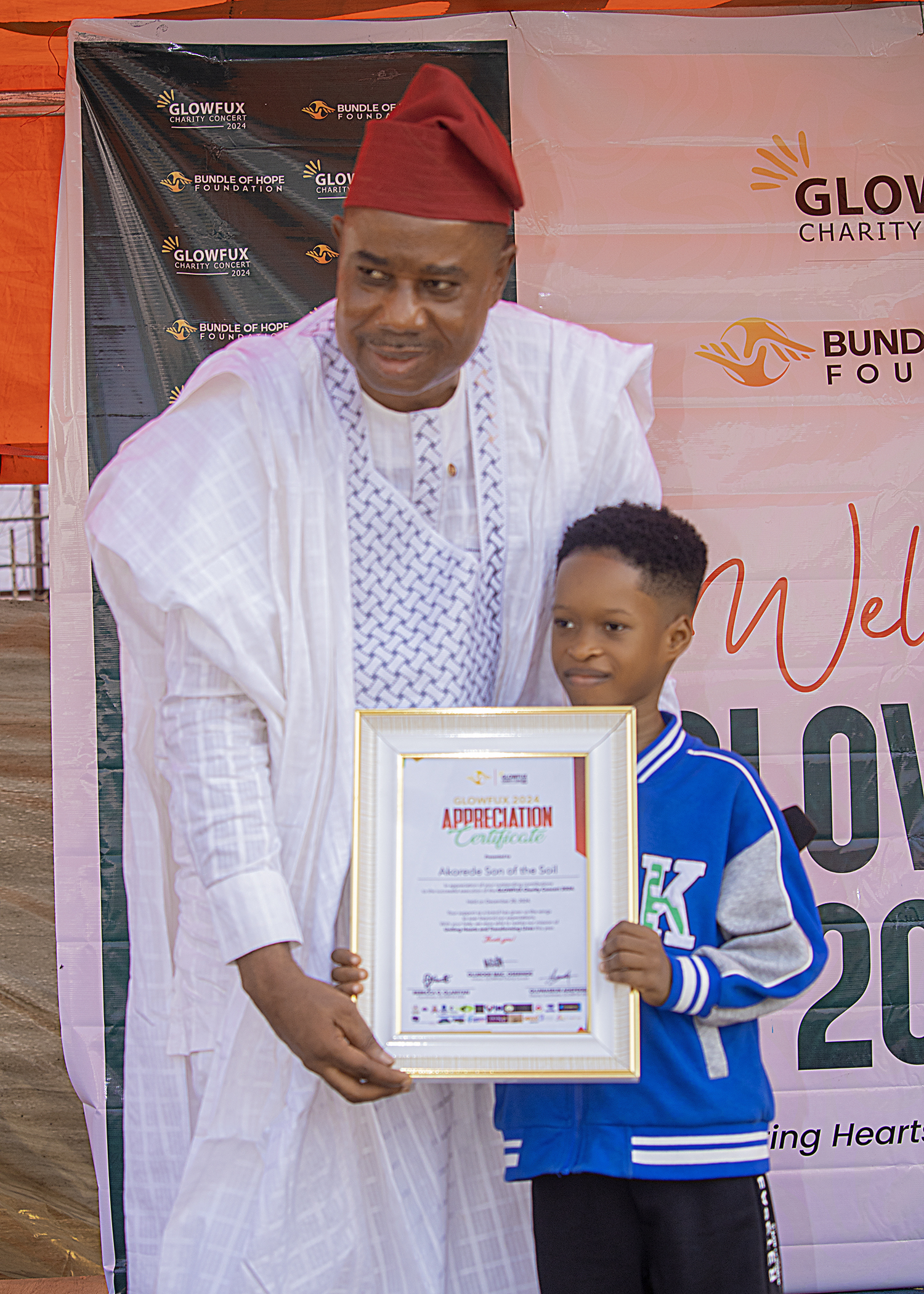 Glowfux Charity Concert 2024 - Certificate Moment