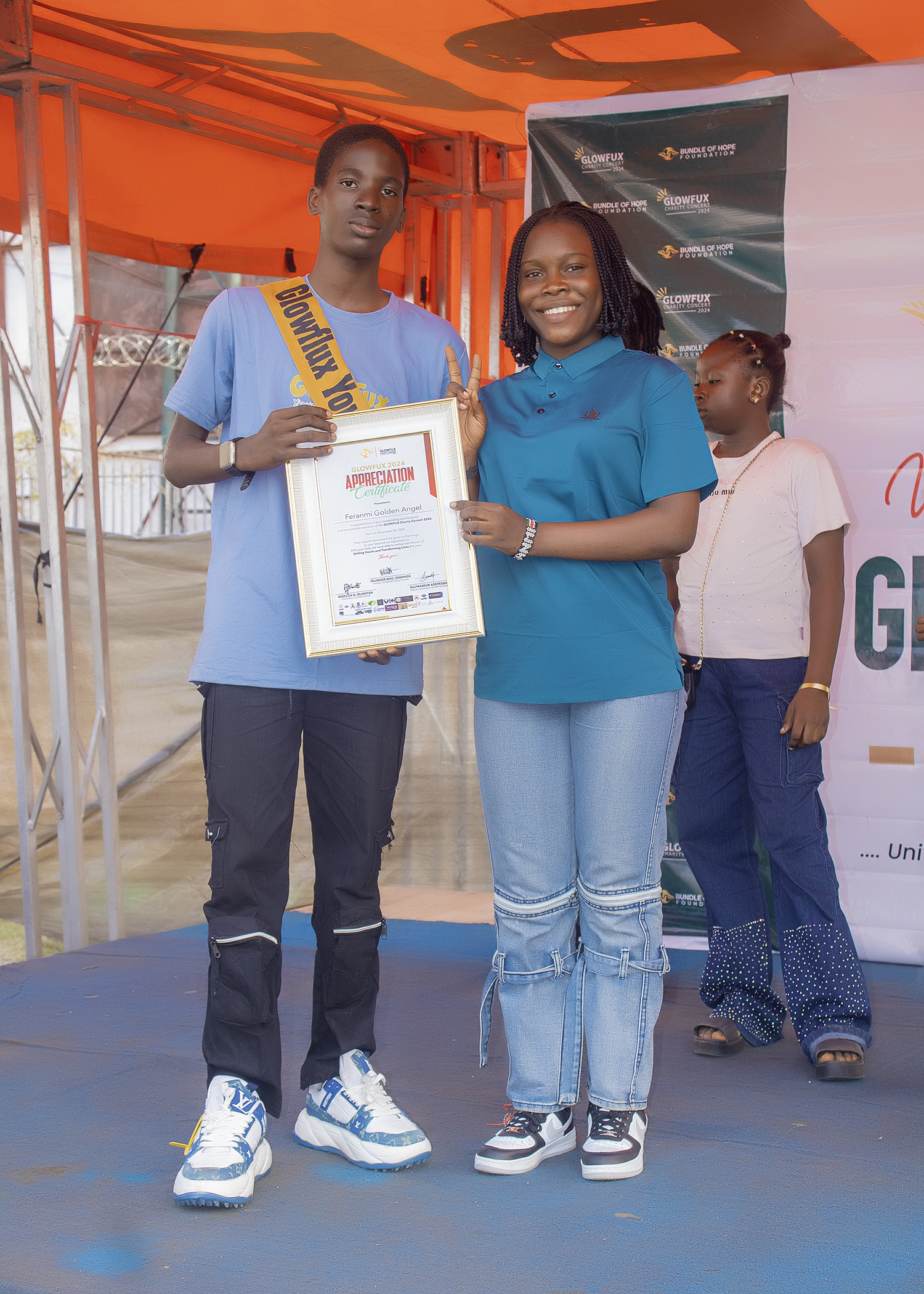 Glowfux Charity Concert 2024 - Certificate Moment