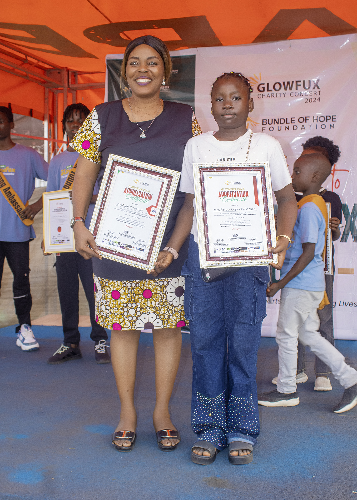 Glowfux Charity Concert 2024 - Certificate Moment