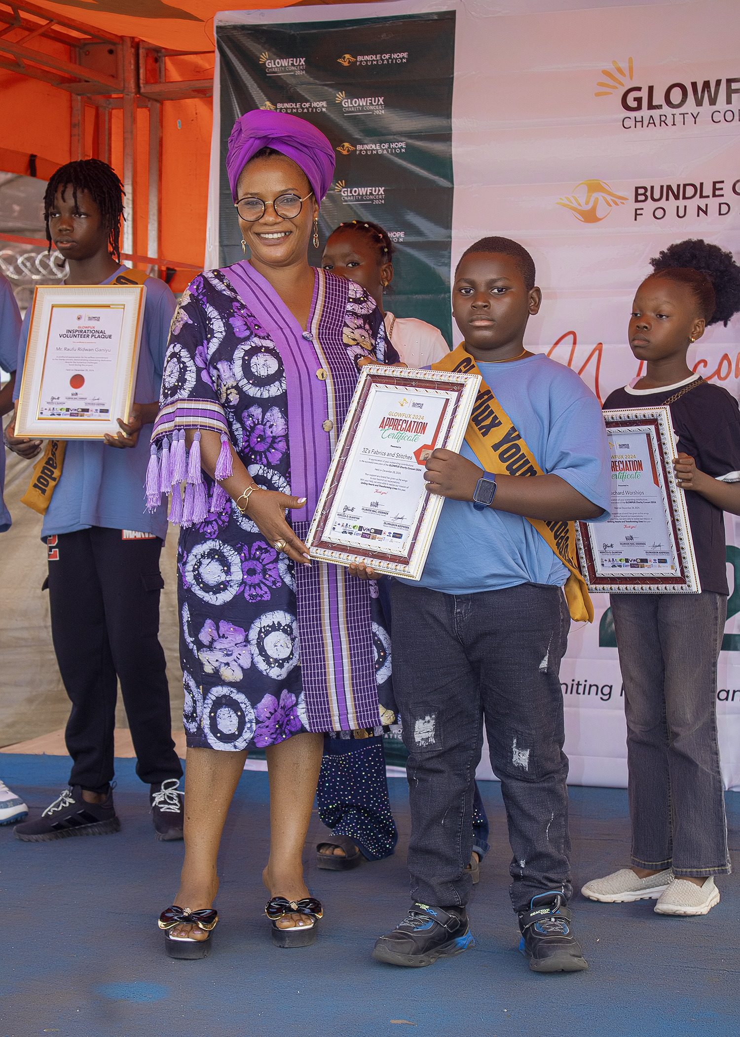 Glowfux Charity Concert 2024 - Certificate Moment