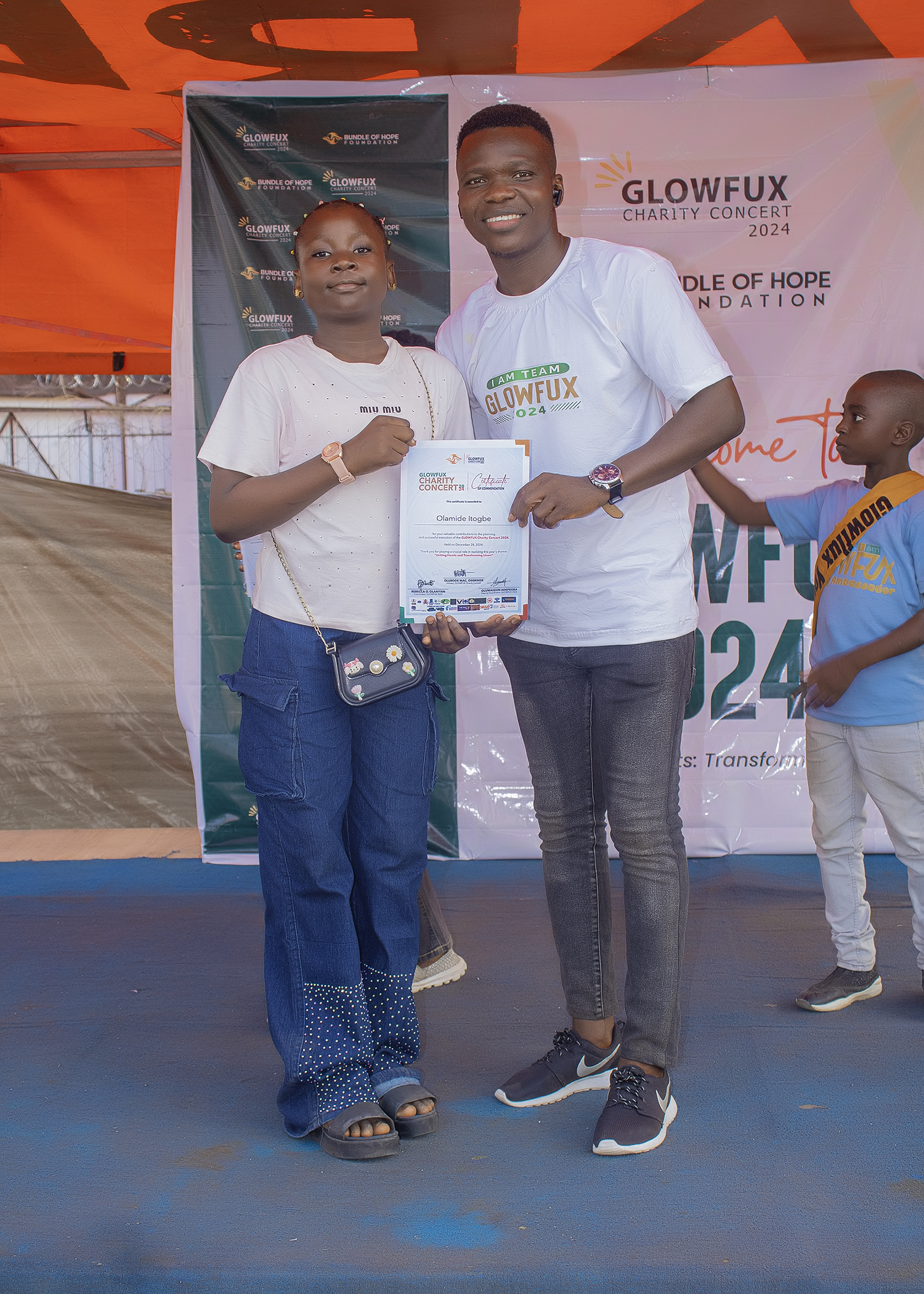 Glowfux Charity Concert 2024 - Certificate Moment