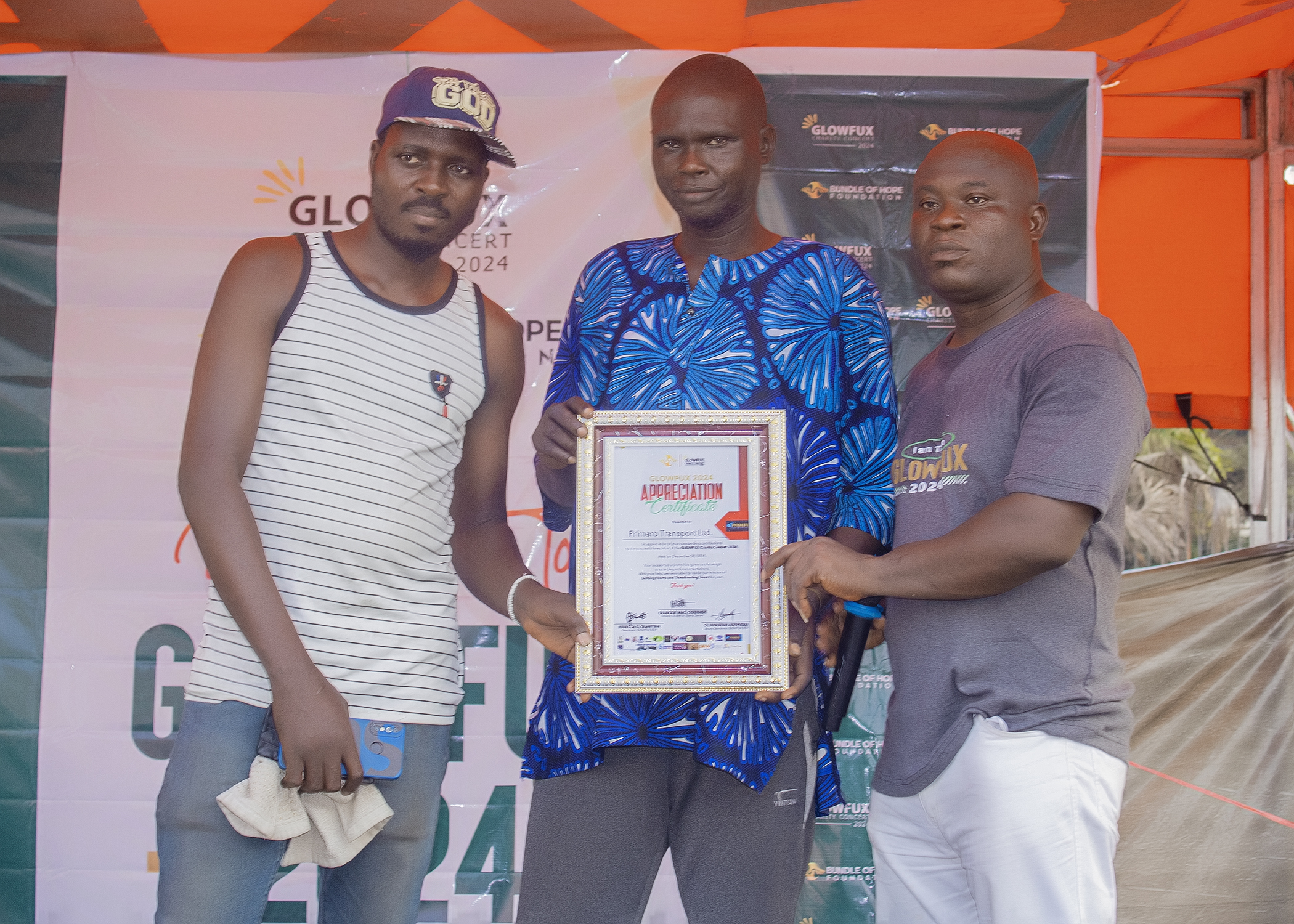 Glowfux Charity Concert 2024 - Certificate Moment